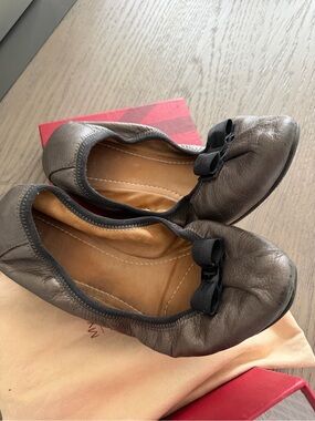 Salvatore ferragamo vara bow accent leather Ballet flat